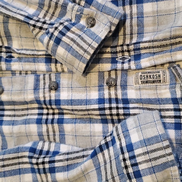 Oshkosh Hooded Flannel - Picture 3 of 3
